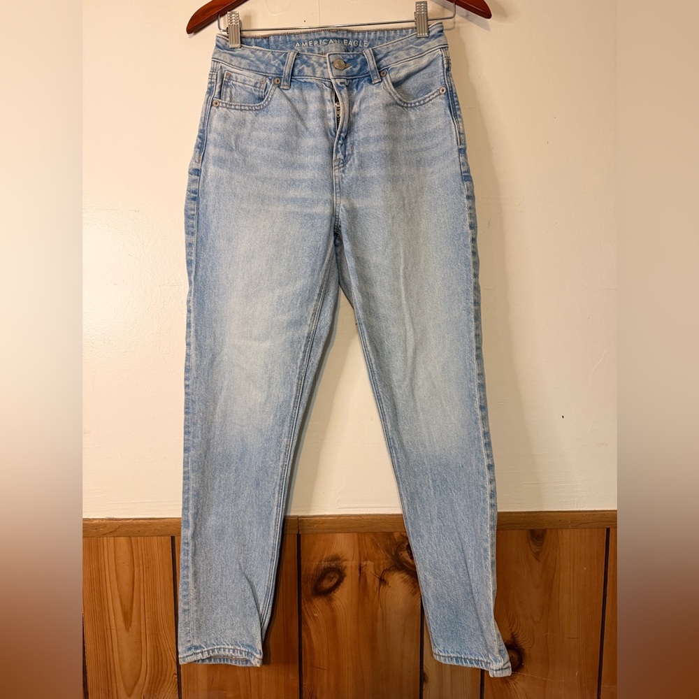 American Eagle Outfitters Light Wash Straight Leg Jeans
